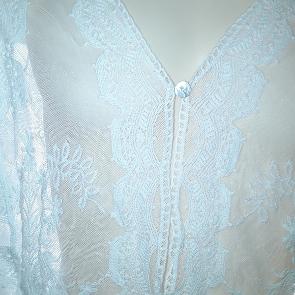 Women's White Lace Cropped Rabbit Rabbit Rabbit Design Sz Large Shrug/Bolero/Top - Picture 8 of 11